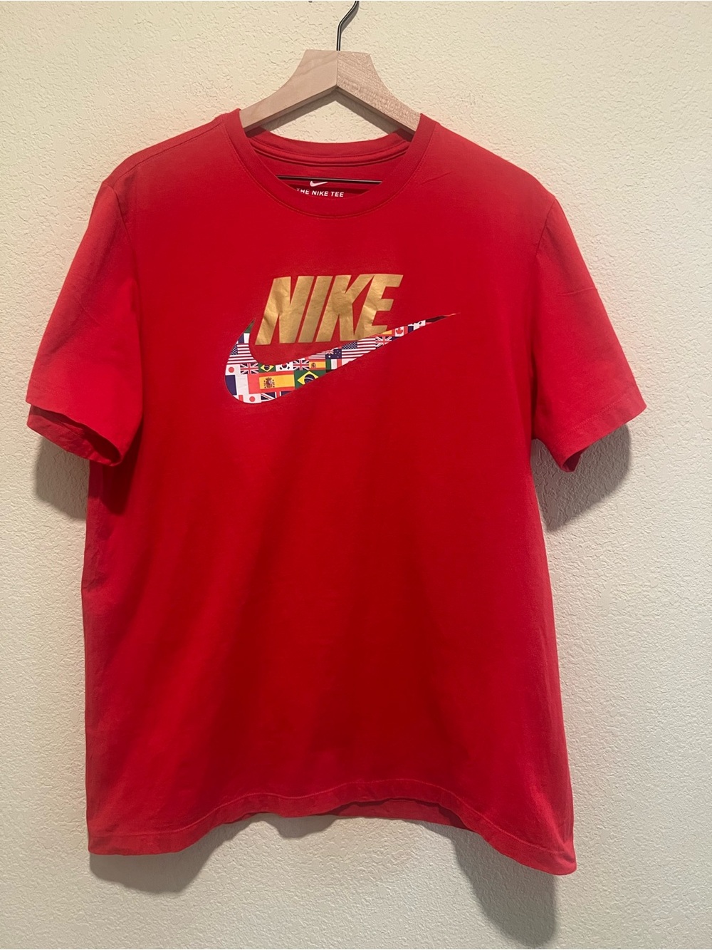Nike Men’s Large T-Shirt